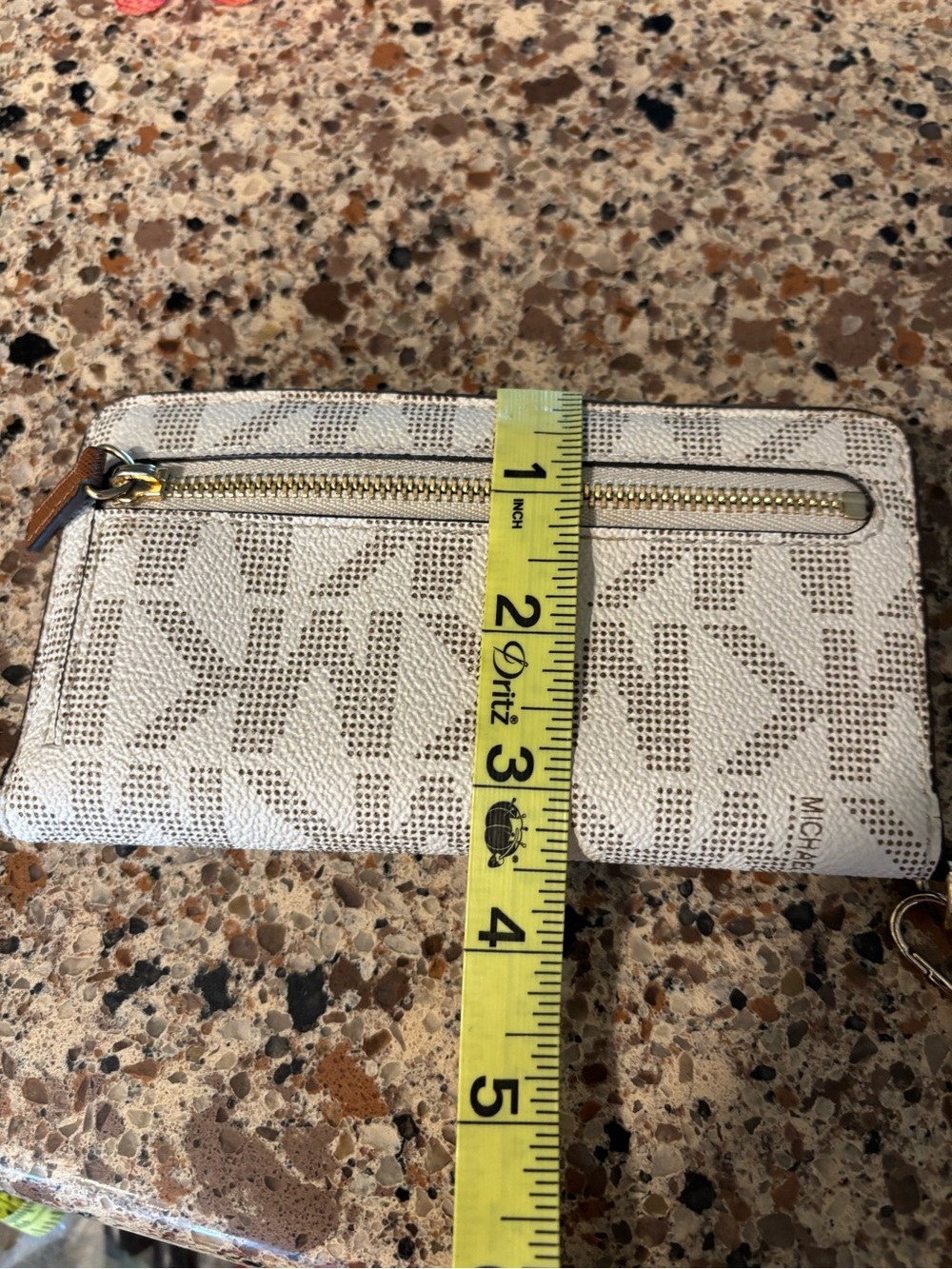 Michael Kors White Logo Zip-Around Wristlet - Picture 7 of 10